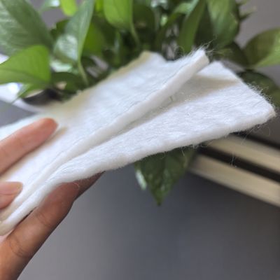 EN ১৩২৪৯ ইউরো স্ট্যান্ডার্ড উচ্চ-মডুলাস দীর্ঘ ফাইবার জিওটেক্সটাইল ফ্যাব্রিক যা সিভিল ইঞ্জিনিয়ারিংয়ের জন্য ৭০% UV প্রতিরোধের ক্ষমতা সম্পন্ন