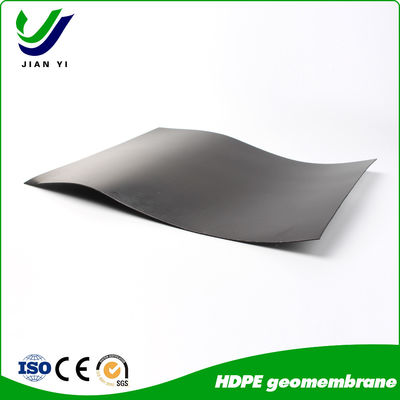 টেইলিংস পুকুর ধারণের জন্য মসৃণ পৃষ্ঠের কালো HDPE জিওমেমব্রেন পরিবেশ সুরক্ষা