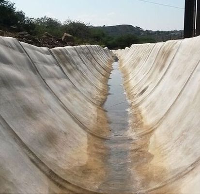 Ultra-fast hardening lightweight and foldable 4m width cement blanket for emergency repair and slope protection